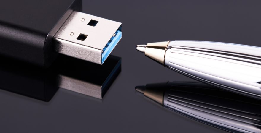 電子署名の役割と仕組みは?メリットや注意点、導入について解説