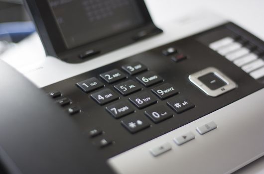クラウドPBXで安くなる理由①:内線通話が国内外で無料になる