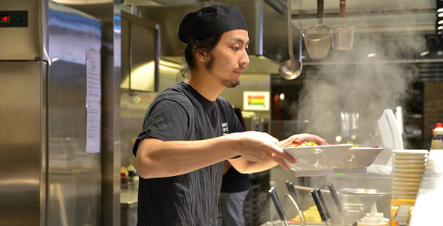 ラーメン屋の開業資金:コスト節約と成功への第一歩を踏み出すための計画