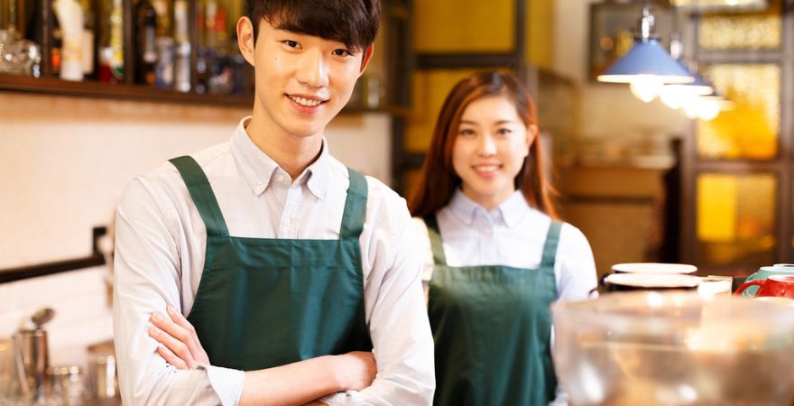 飲食店の集客アップにつながる春のイベントは?集客アイデアも紹介!